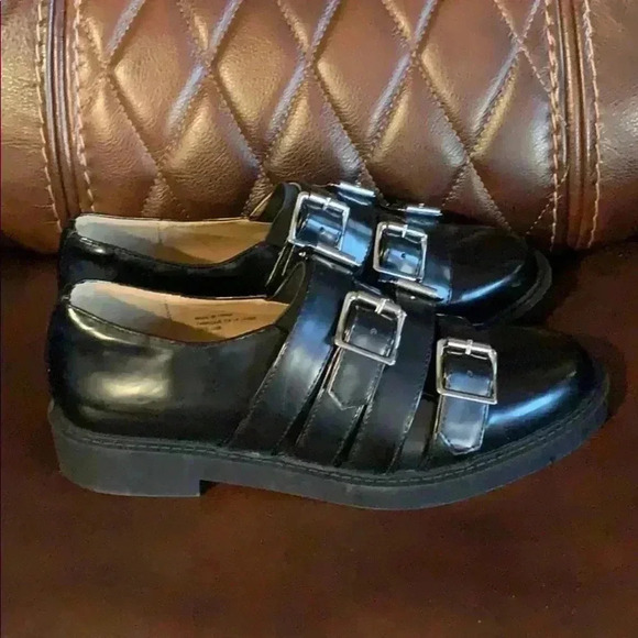 Urban Outfitters Women’s shoes. - Picture 3 of 4